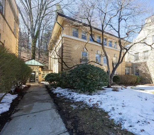 $650,000 | 75 Glen Road, Unit B4, Brookline, MA 02445