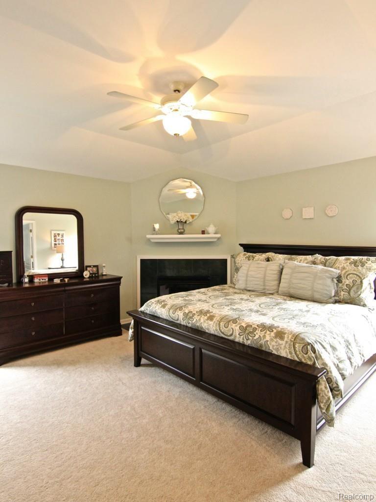 430 Wedington Court Rochester, MI 48307 - Photo 37 of 76 IMG_1152.jpg
