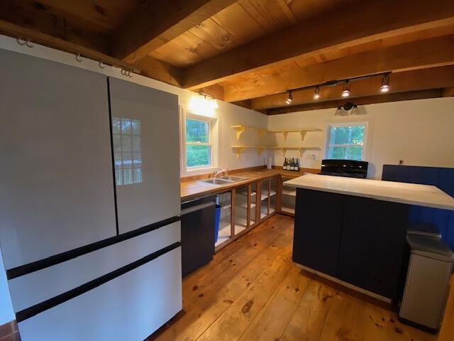 112 Marshall Cove Road Islesboro, ME 04848 - Photo 22 of 30 kitchen-3