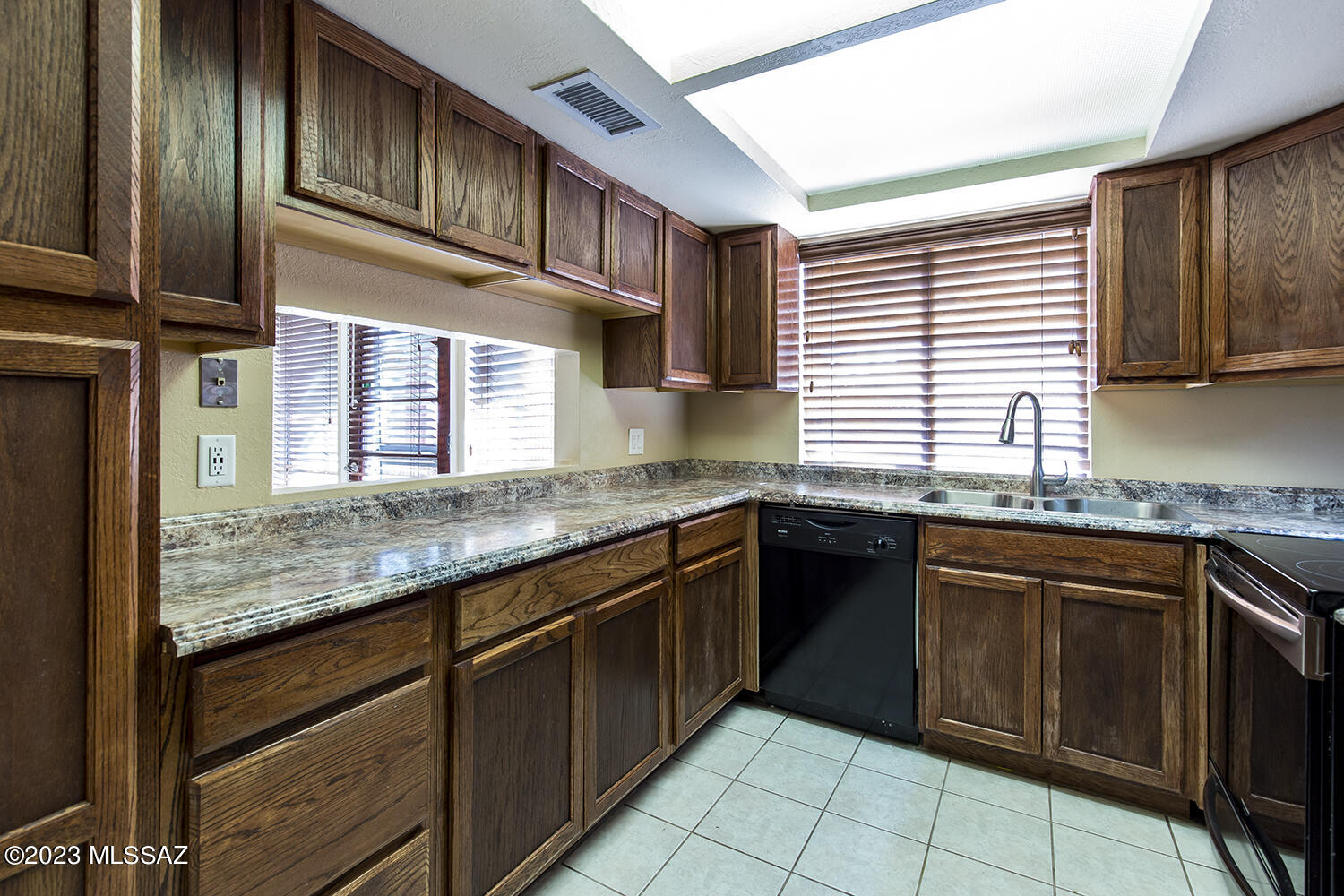 1505 East Prince Road, Unit A Tucson, AZ 85719 - Photo 9 of 42 Gallery Image 9