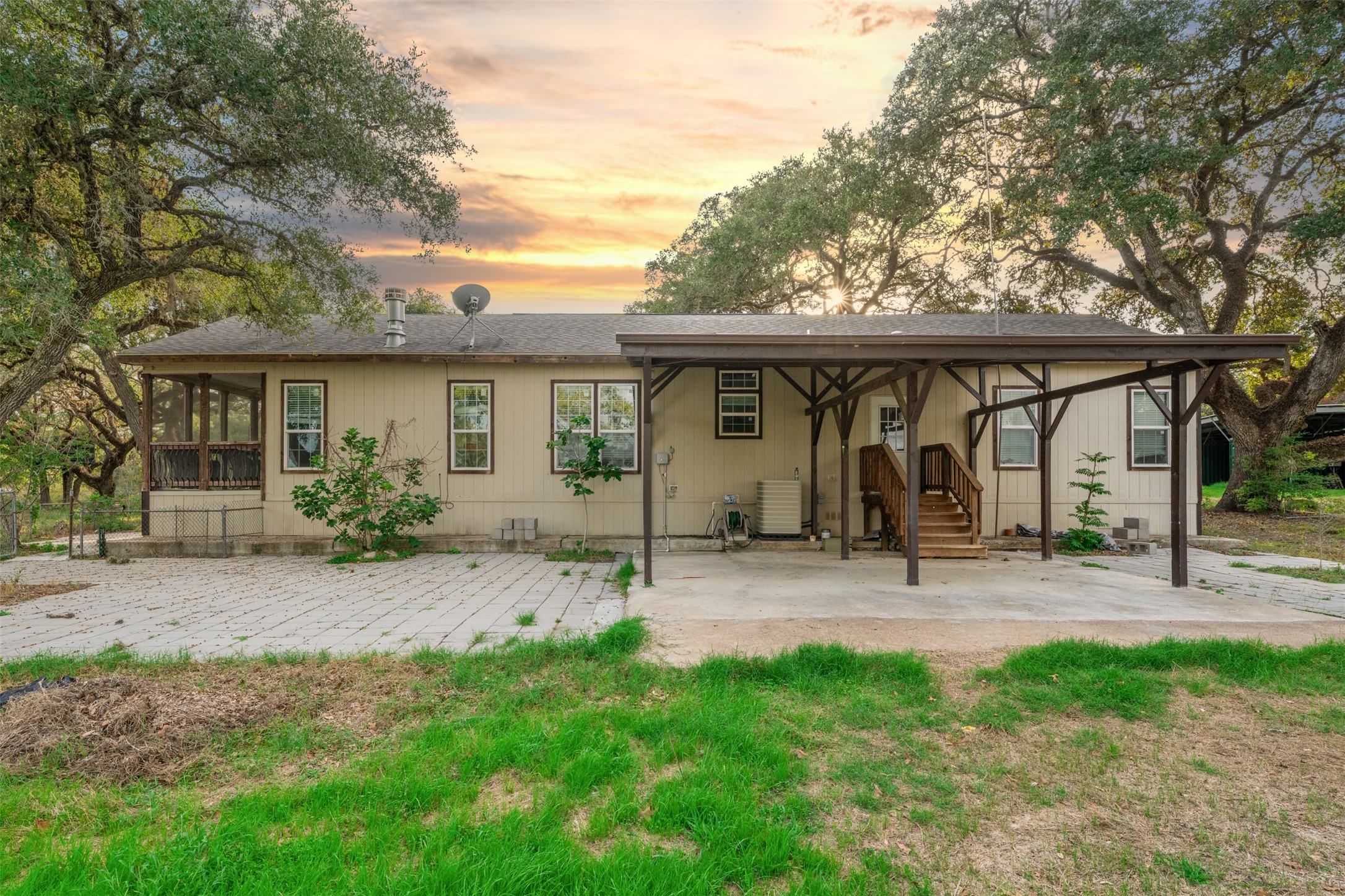 4636 Highway 71 Columbus, TX 78934 - Photo 27 of 50 a backyard of a house with seating space