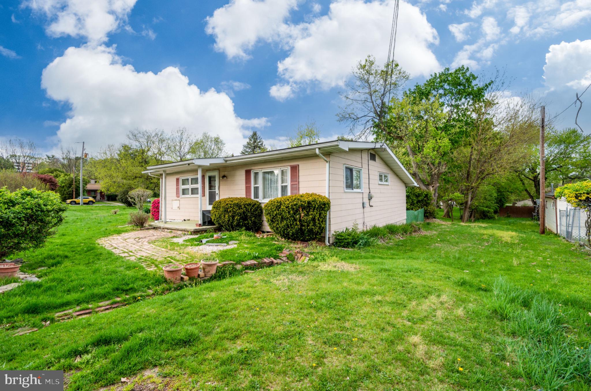 1430 Logan Street Reading, PA 19607 - Photo 23 of 34