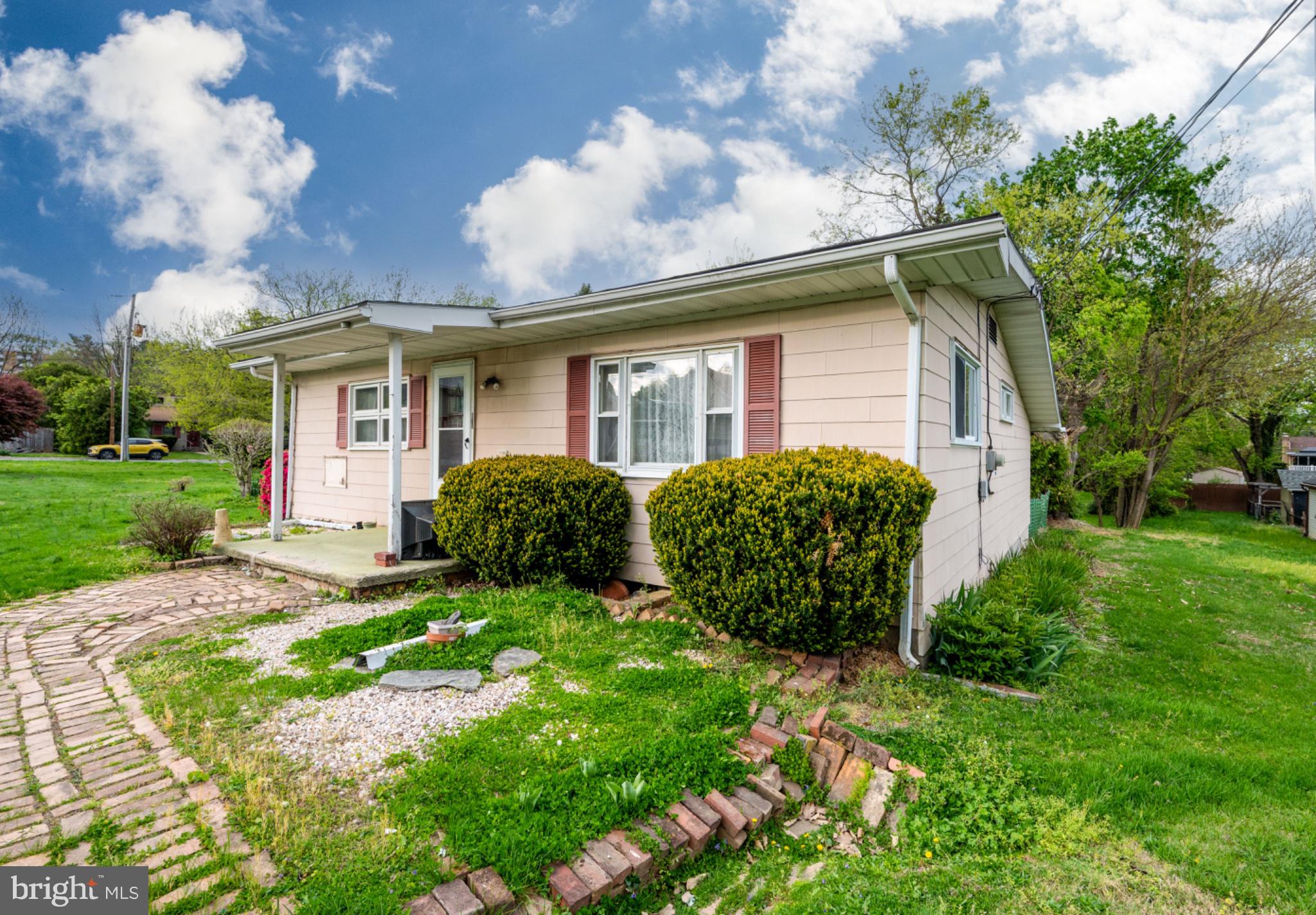 1430 Logan Street Reading, PA 19607 - Photo 24 of 34