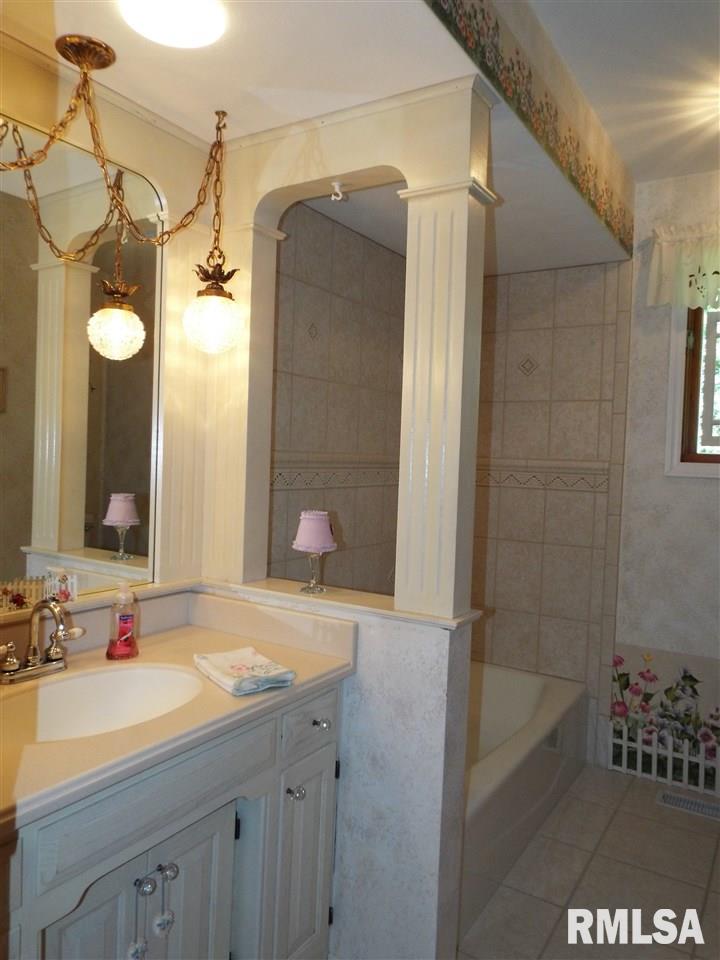 26872 Allentown Road Tremont, IL 61568 - Photo 18 of 33
