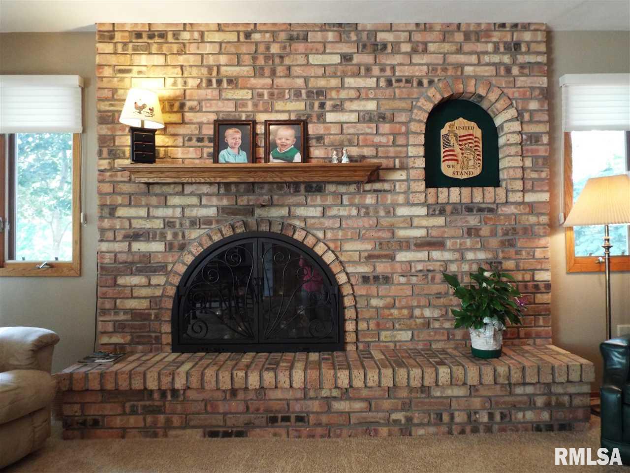26872 Allentown Road Tremont, IL 61568 - Photo 4 of 33