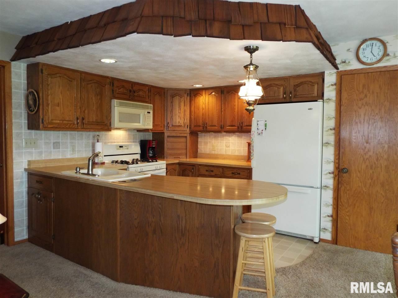 26872 Allentown Road Tremont, IL 61568 - Photo 7 of 33