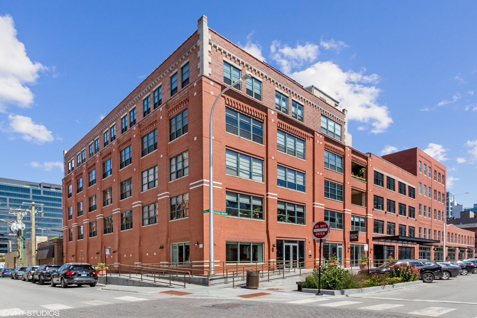 1118 West Fulton Market, Unit 402, Chicago, IL 60607 Compass