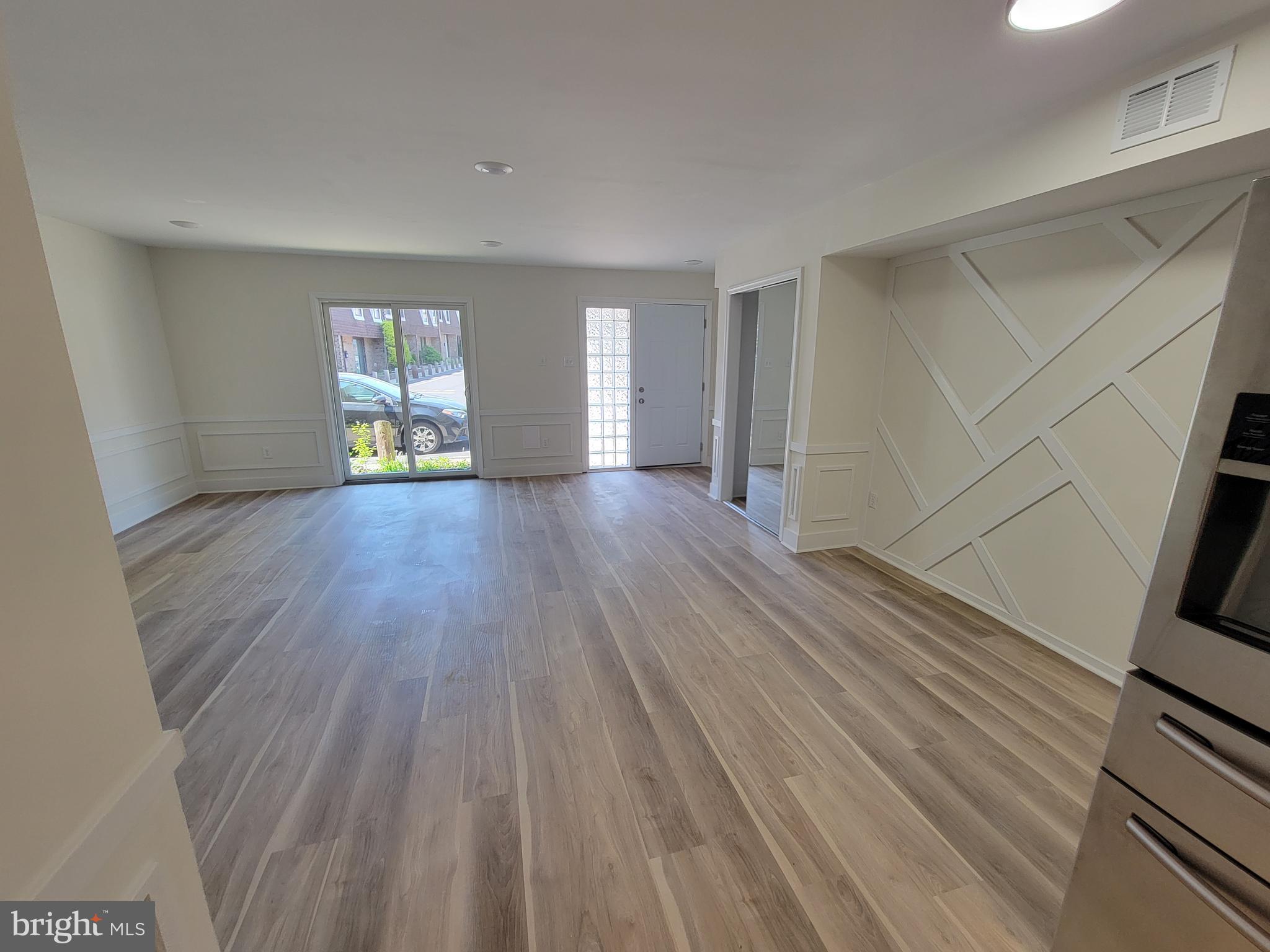 11893 Academy Road, Unit J8 Philadelphia, PA 19154 - Photo 4 of 11
