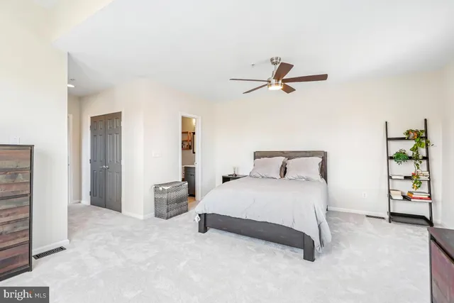 $680,000 | 1377 K Street Southeast, Unit 2, Washington, DC 20003