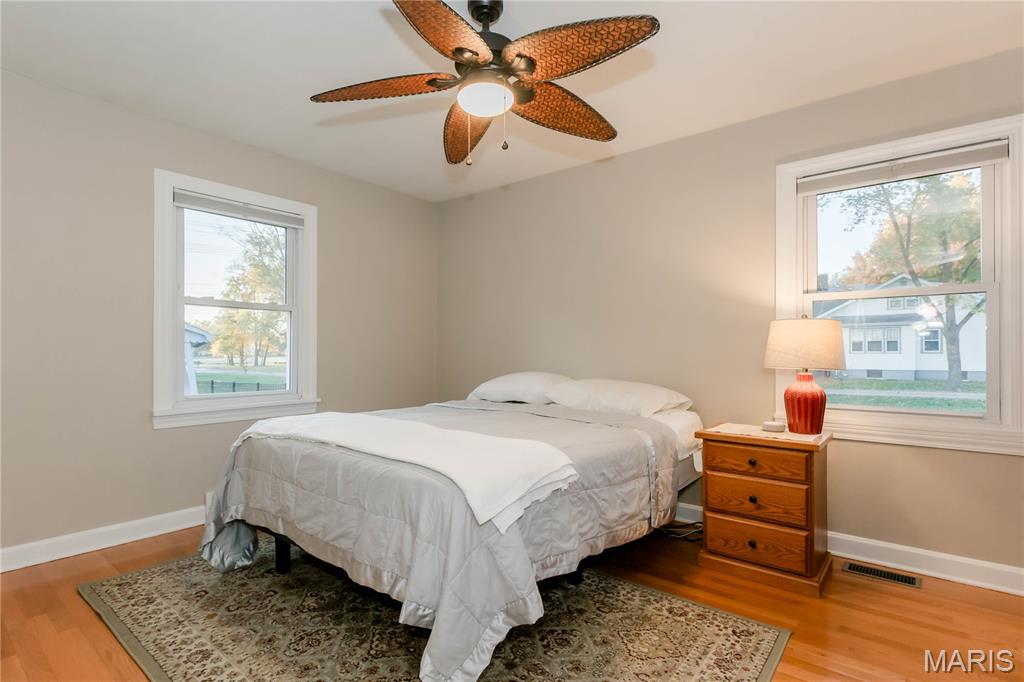 445 South Railway Street Mascoutah, IL 62258 - Photo 15 of 51