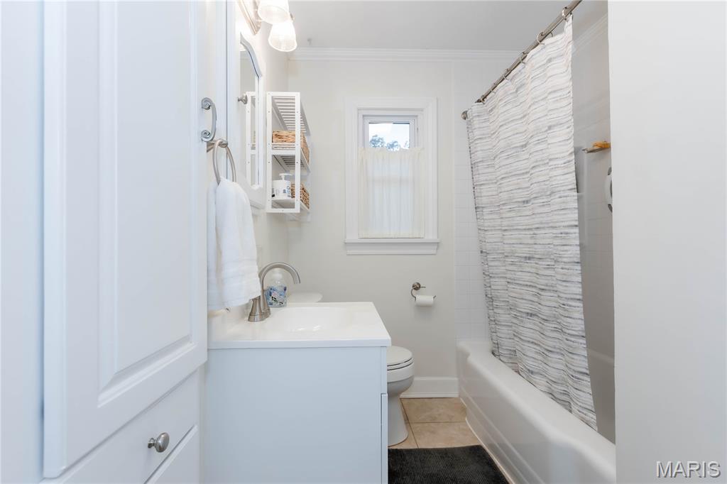 445 South Railway Street Mascoutah, IL 62258 - Photo 17 of 51