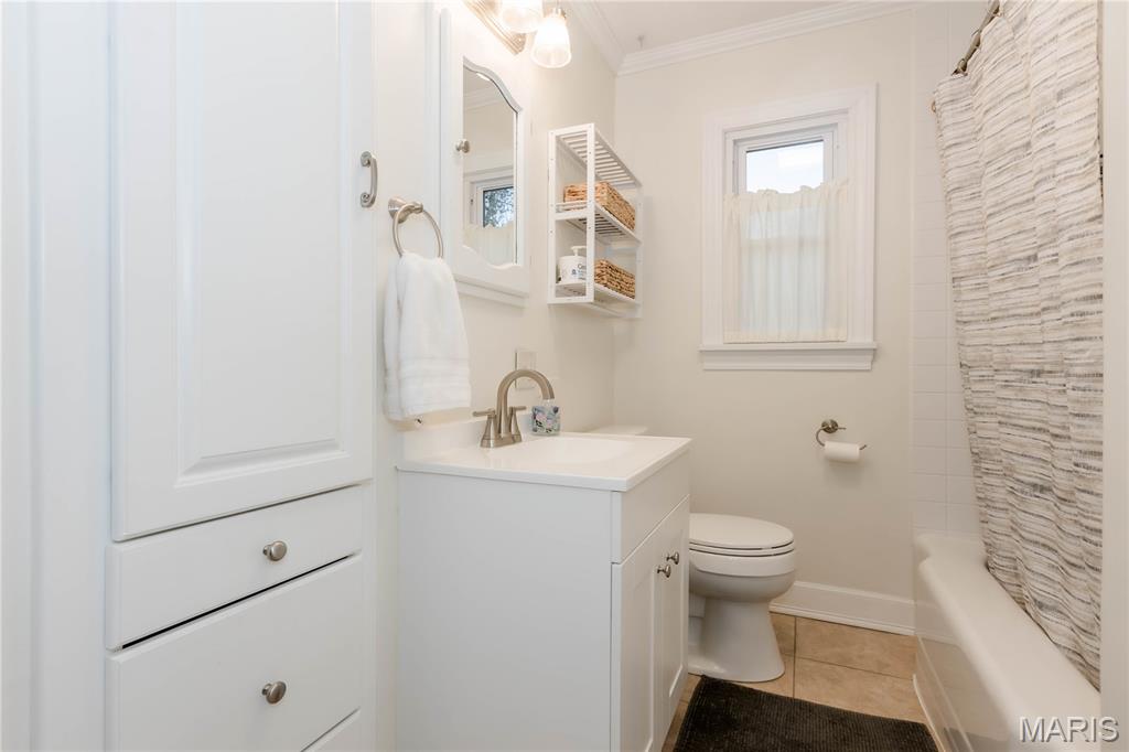 445 South Railway Street Mascoutah, IL 62258 - Photo 18 of 51