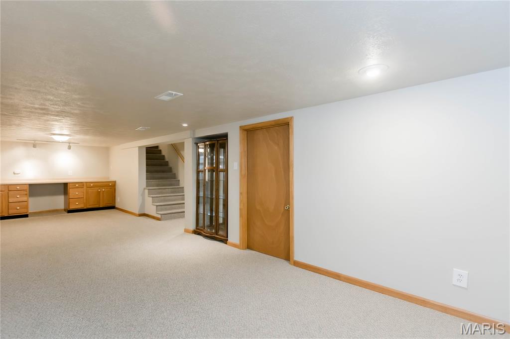 445 South Railway Street Mascoutah, IL 62258 - Photo 40 of 51