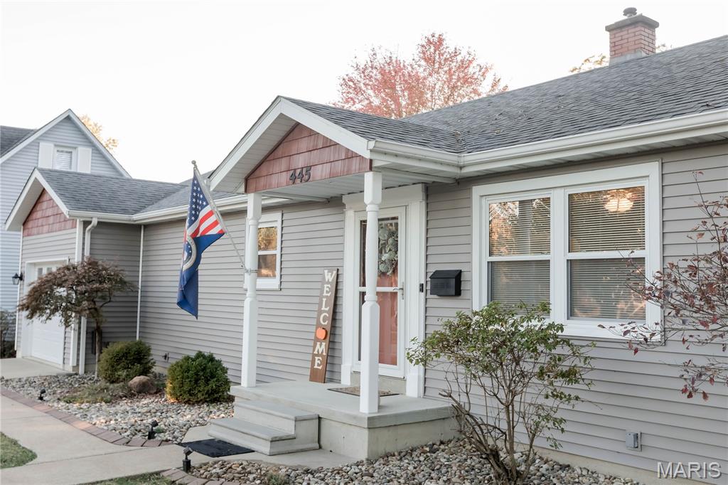 445 South Railway Street Mascoutah, IL 62258 - Photo 6 of 51