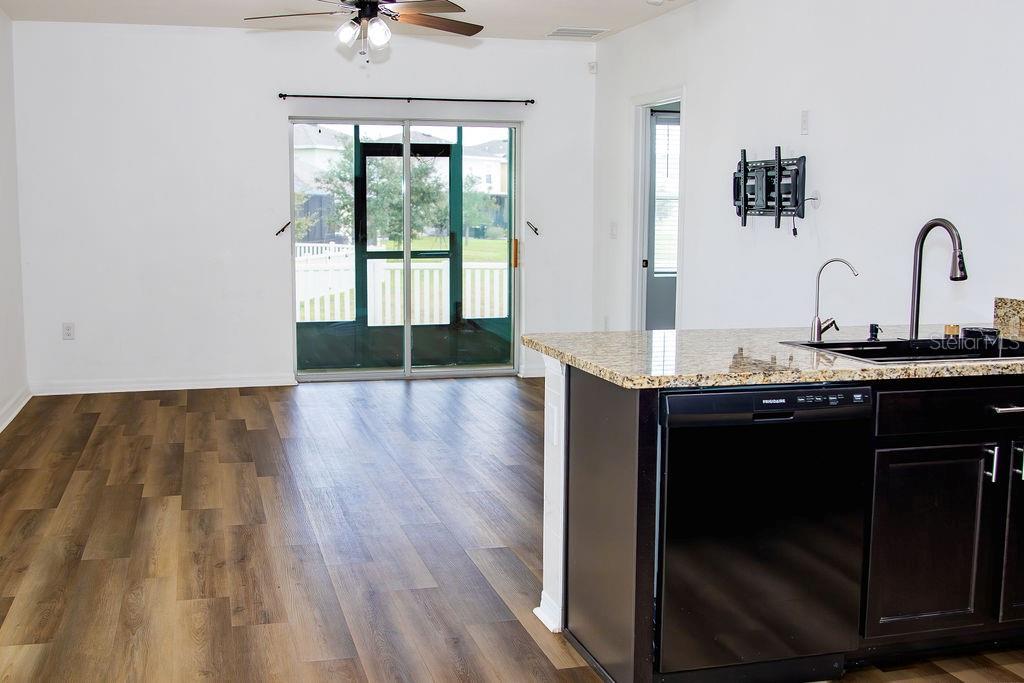 8089 Pelican Reed Circle Wesley Chapel, FL 33545 - Photo 17 of 61