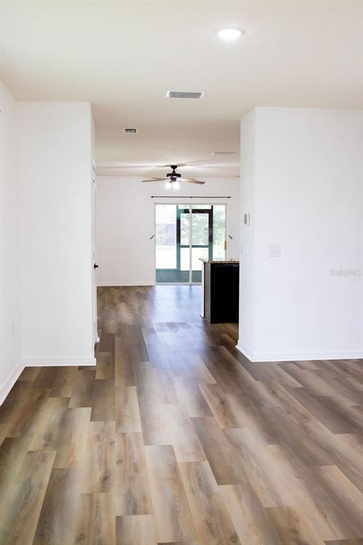 8089 Pelican Reed Circle Wesley Chapel, FL 33545 - Photo 10 of 61