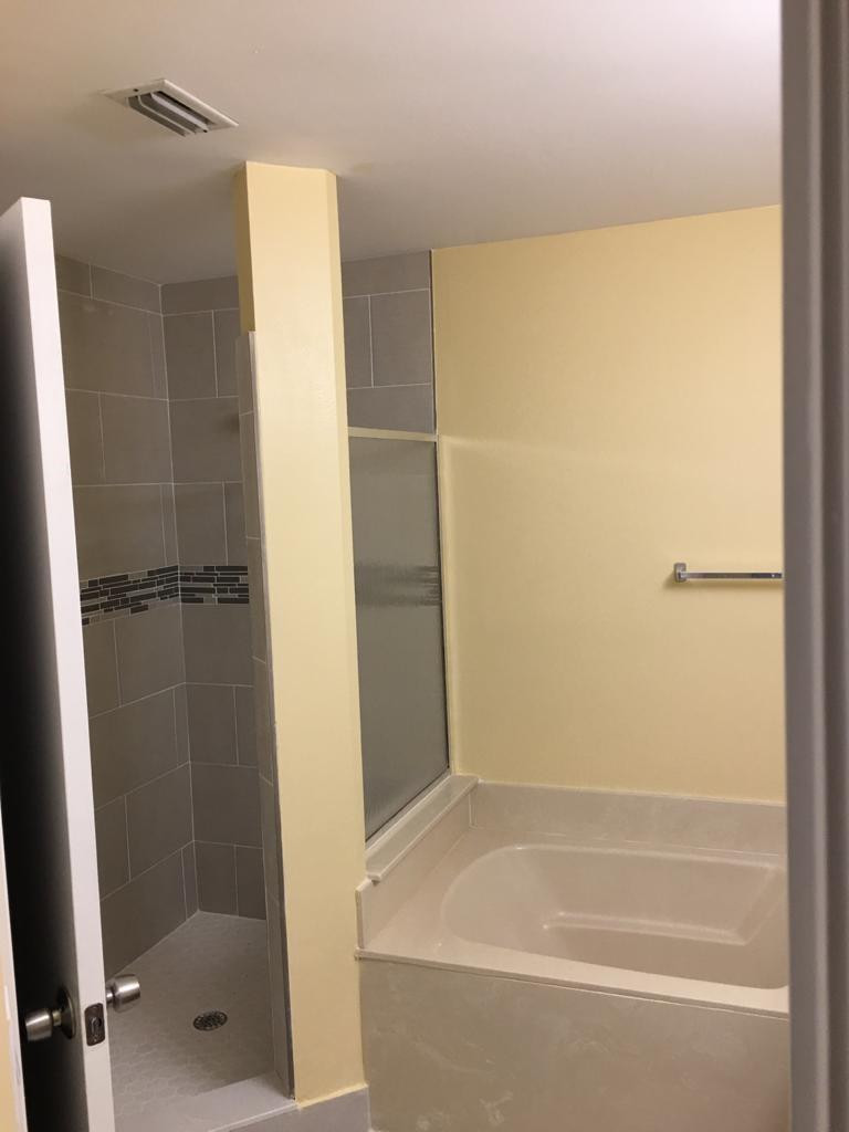 842 Briar Ridge Road Weston, FL 33327 - Photo 11 of 13 a bathroom with a bathtub
