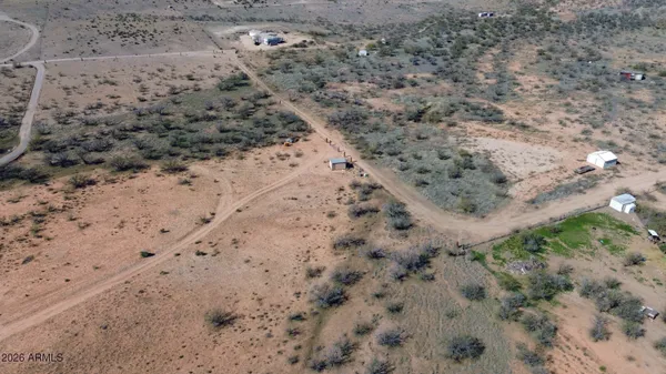 a view of a dry field