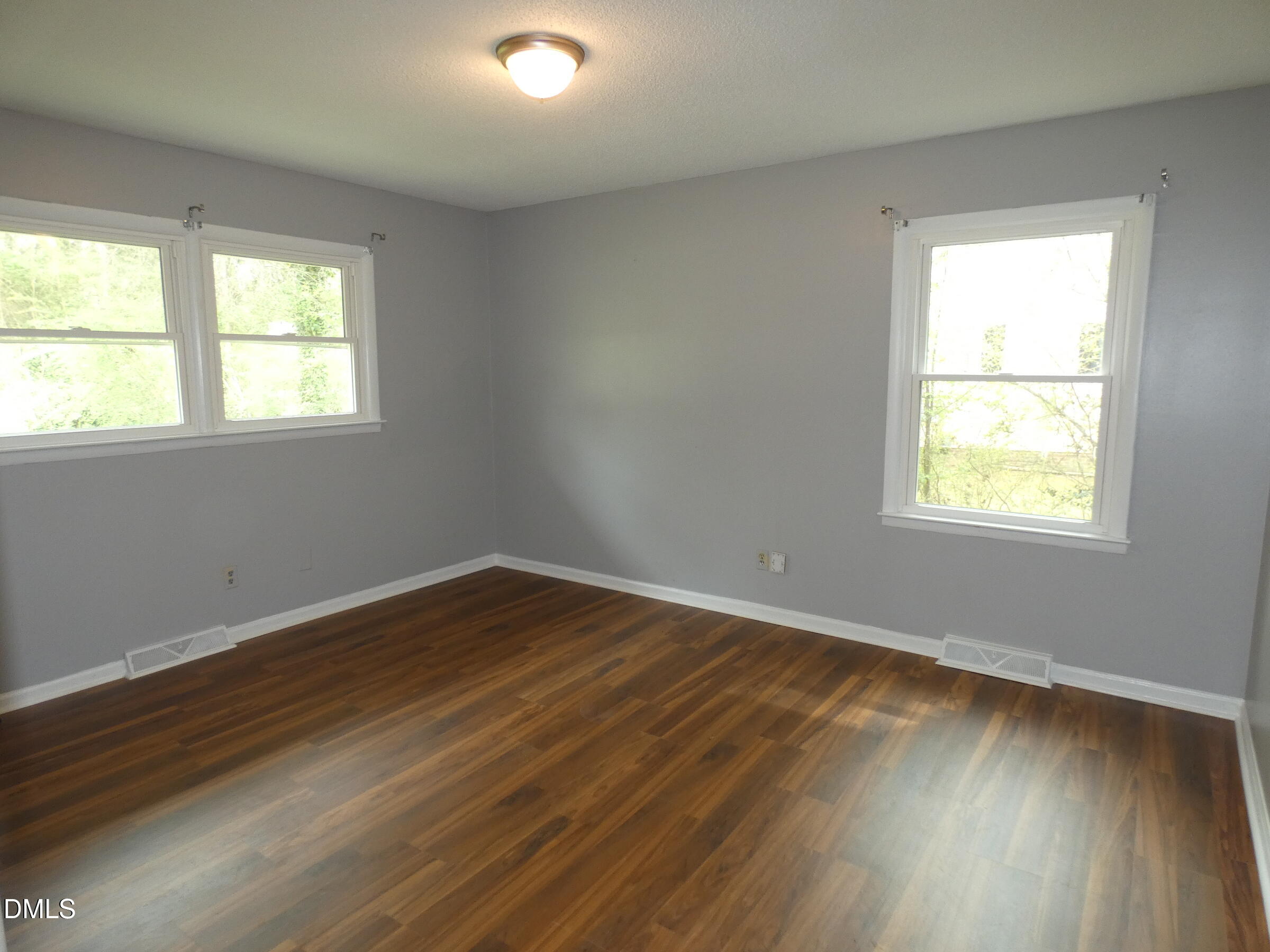 5800 Meadowbrook Road Raleigh, NC 27603 - Photo 19 of 26 17P1010886