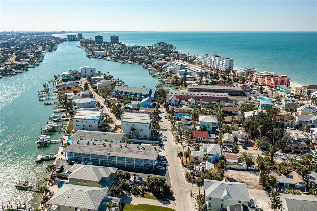 134 86th Avenue Treasure Island, FL 33706 - Photo 9 of 10