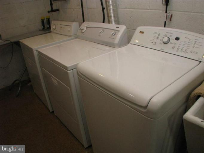 7609 Hamlet Street Springfield, VA 22151 - Photo 21 of 28 Laundry Area 1