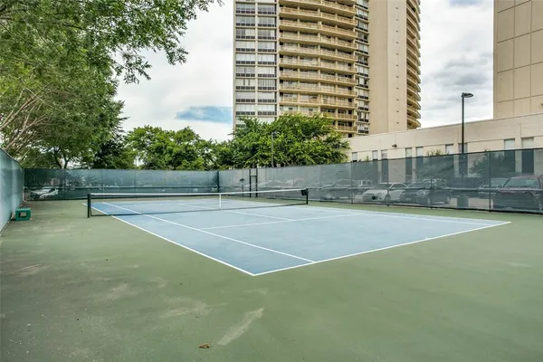 a view of a tennis court