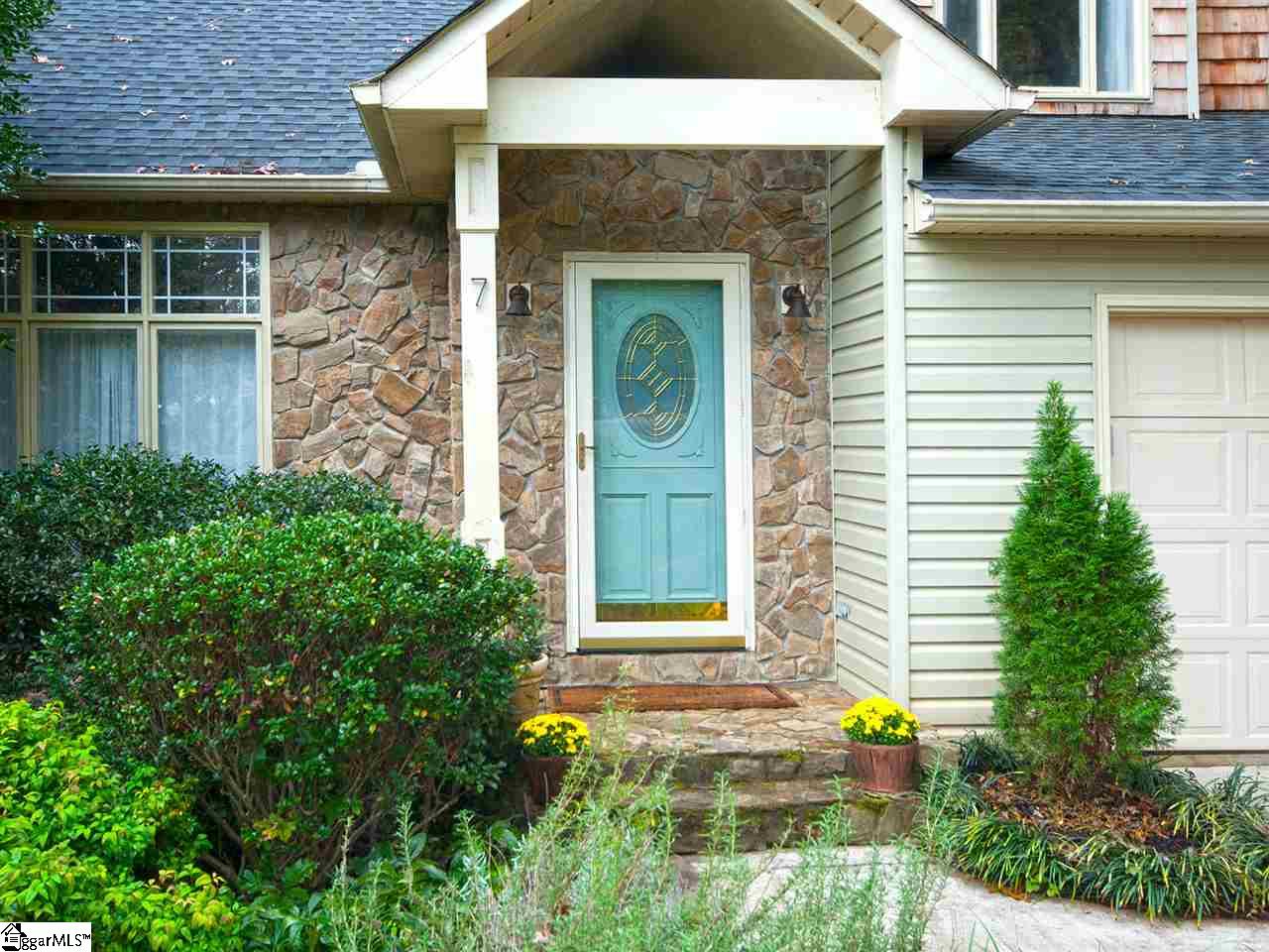 7 Fox Ridge Place Taylors, SC 29687 - Photo 4 of 36 Gallery Image 4
