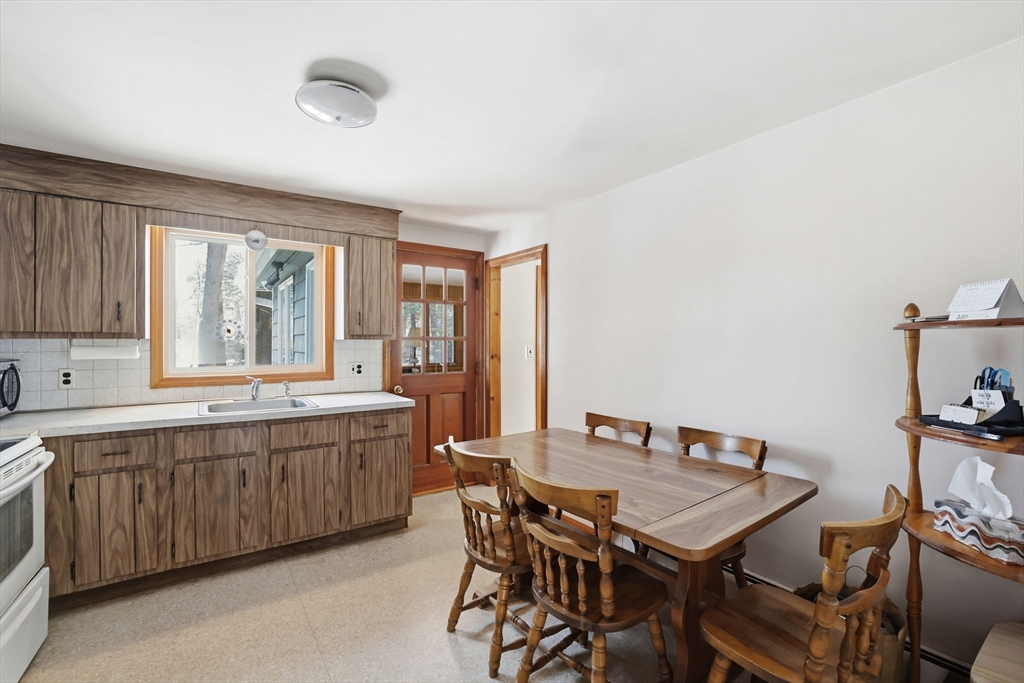 19 Dunster Lane Scituate, MA 02066 - Photo 13 of 32