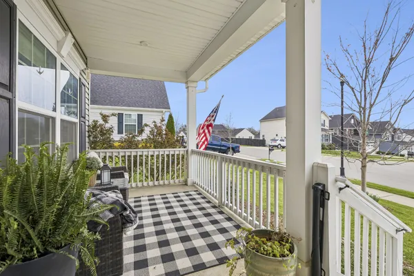 $459,999 | 3037 Persimmon Street, Columbia, TN 38401