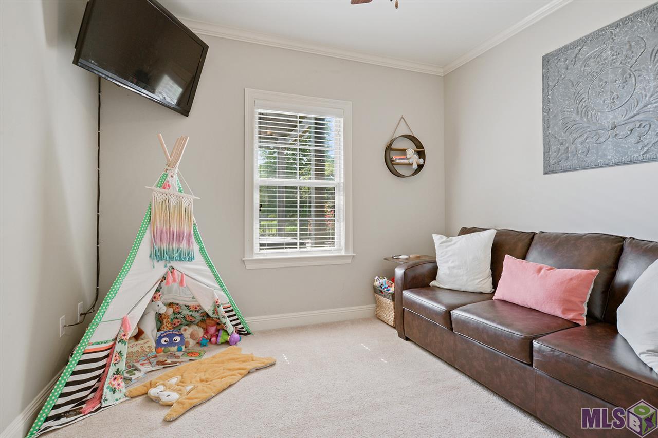 10430 Hill Pointe Avenue Baton Rouge, LA 70810 - Photo 13 of 18 Extra Bedroom