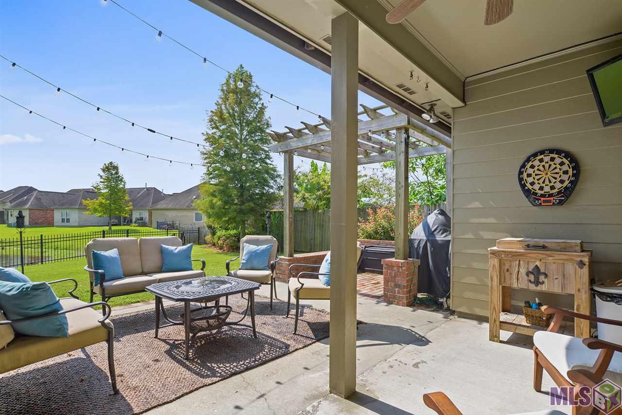 10430 Hill Pointe Avenue Baton Rouge, LA 70810 - Photo 15 of 18 Awesome Patio & Pergola with Lake Views!!