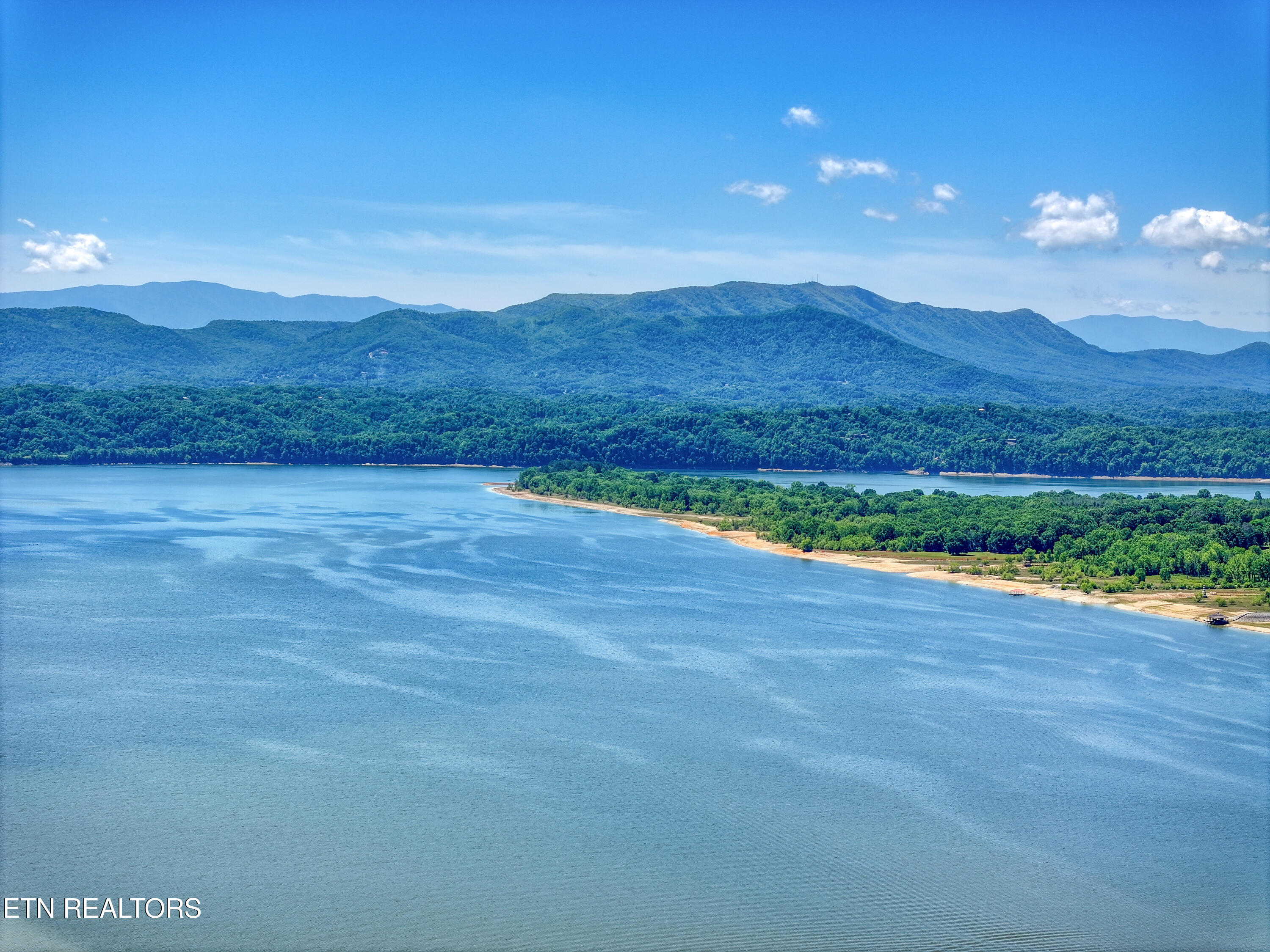 8 Emerald Pointe Newport, TN 37821 - Photo 11 of 12 DJI_20260508123348_0798_D_70