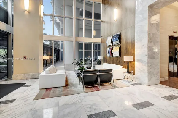 $5,100 | 185 Southwest 7th Street, Unit 1511, Miami, FL 33130