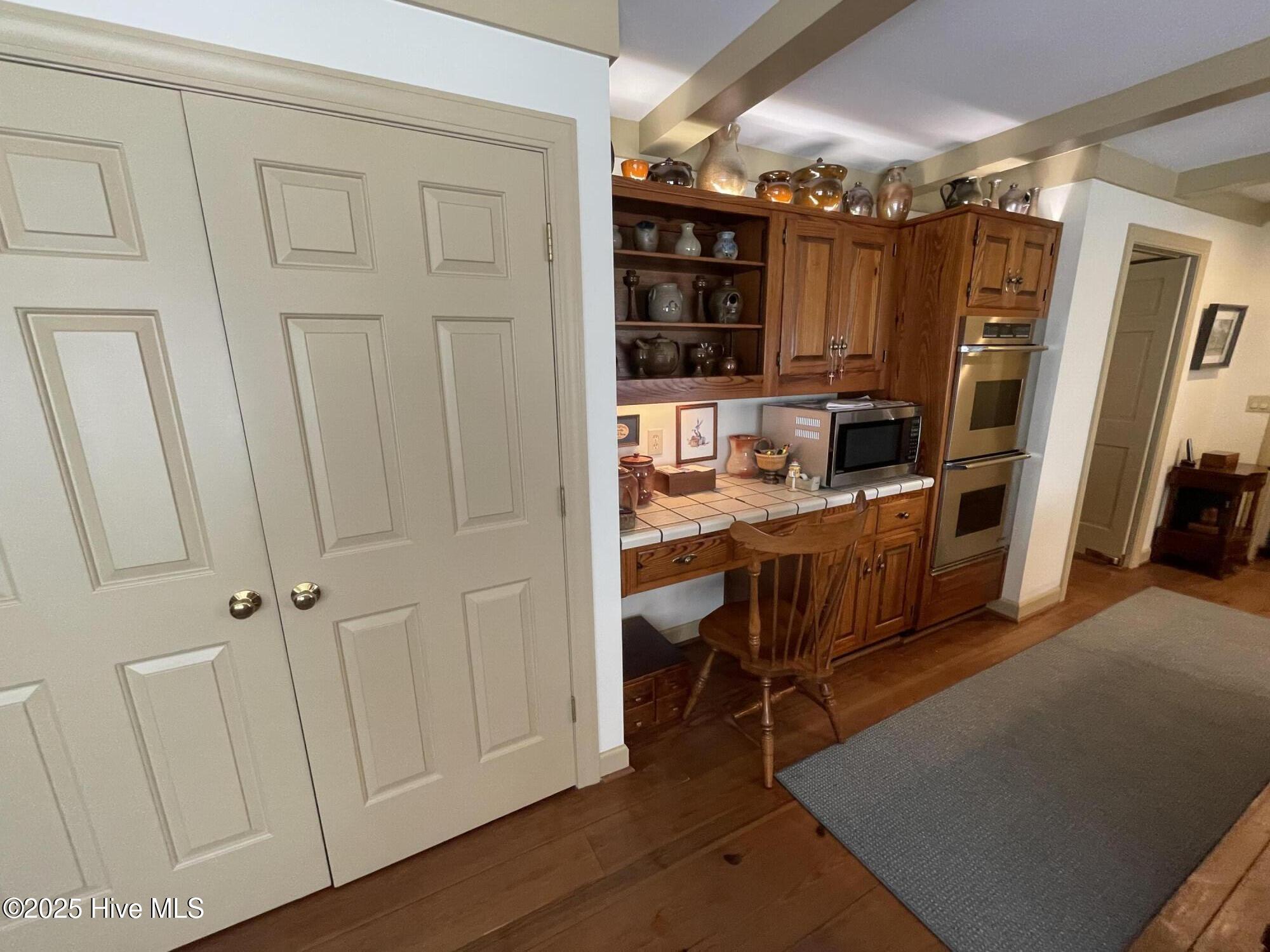 80 Wilson Road Pinehurst, NC 28374 - Photo 21 of 74 Kitchen and Pantry