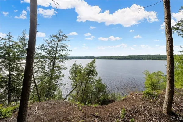 $159,000 | 111 Black Cherry Lane, Russia, NY 13324