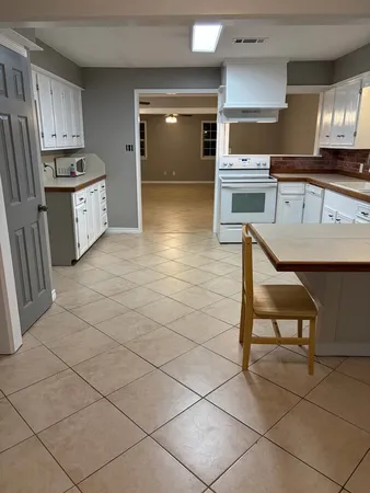 $1,550 | 14525 Chapperal Pipeline Road, Unit A, Conroe, TX 77302