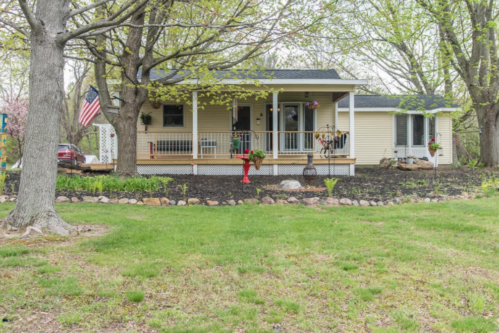 21994 West County Line Road Augusta, MI 49012 - Photo 3 of 50 county3