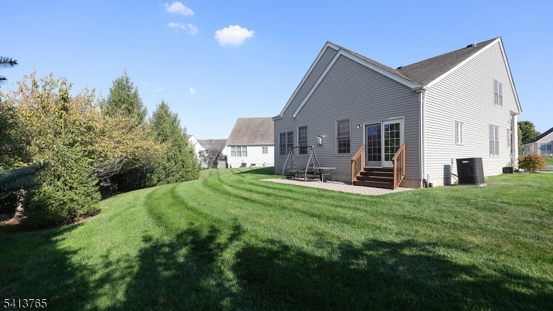 9 Pitcher Point Somerset, NJ 08873 - Photo 26 of 31