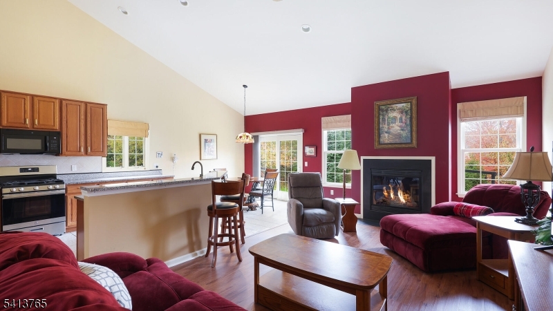 9 Pitcher Point Somerset, NJ 08873 - Photo 9 of 31