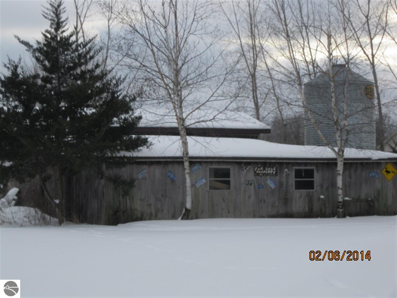 1551 Brown Road Bentley, MI 48613 - Photo 2 of 16 1780288-1.JPG