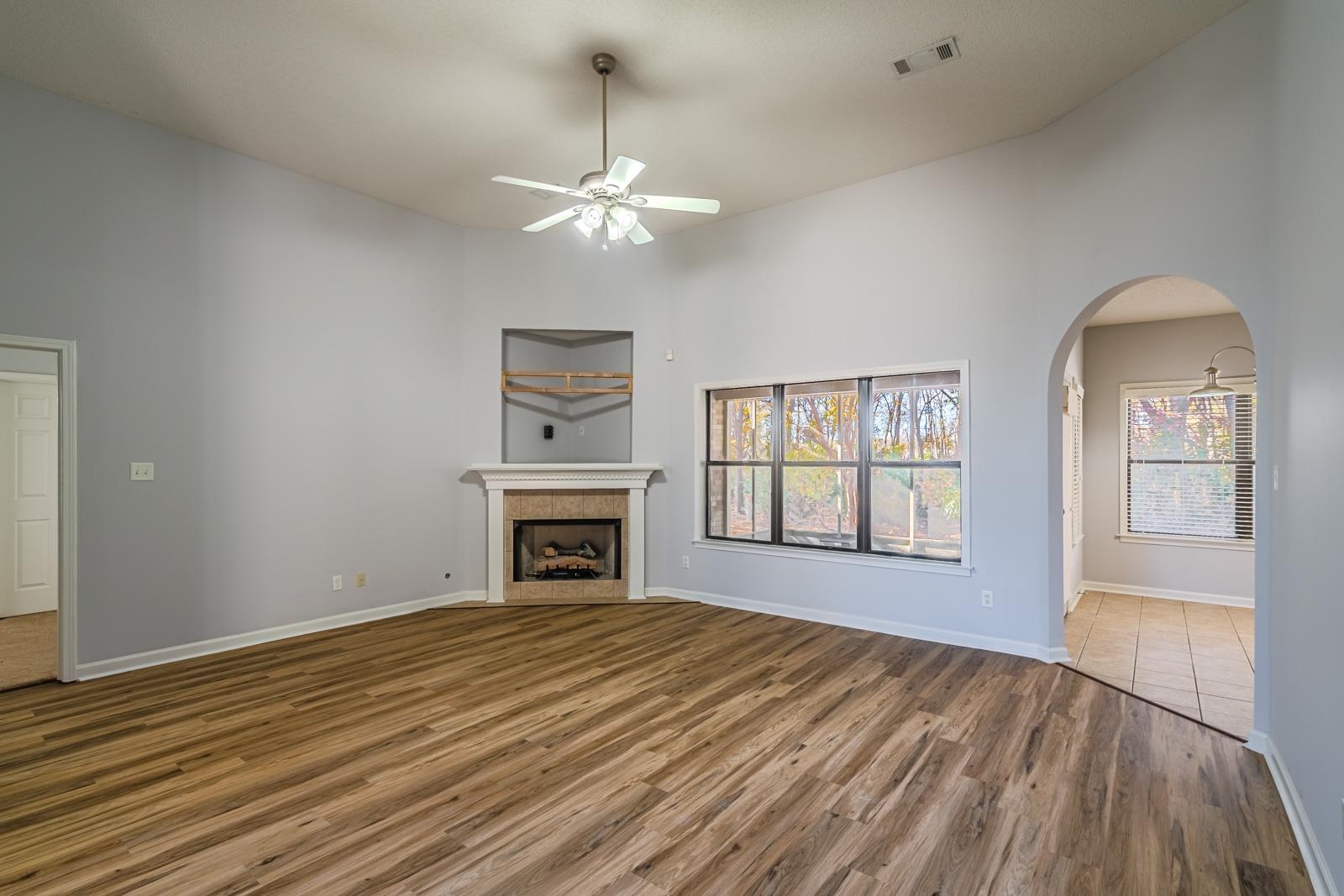 3711 Haynes Road Bartlett, TN 38133 - Photo 8 of 28 Gallery Image 8
