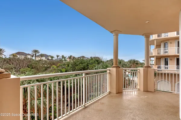 $639,000 | 140 Warsteiner Way, Unit 204, Melbourne Beach, FL 32951