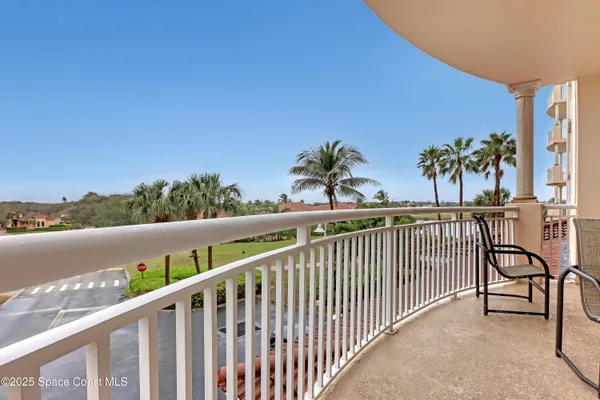 $639,000 | 140 Warsteiner Way, Unit 204, Melbourne Beach, FL 32951