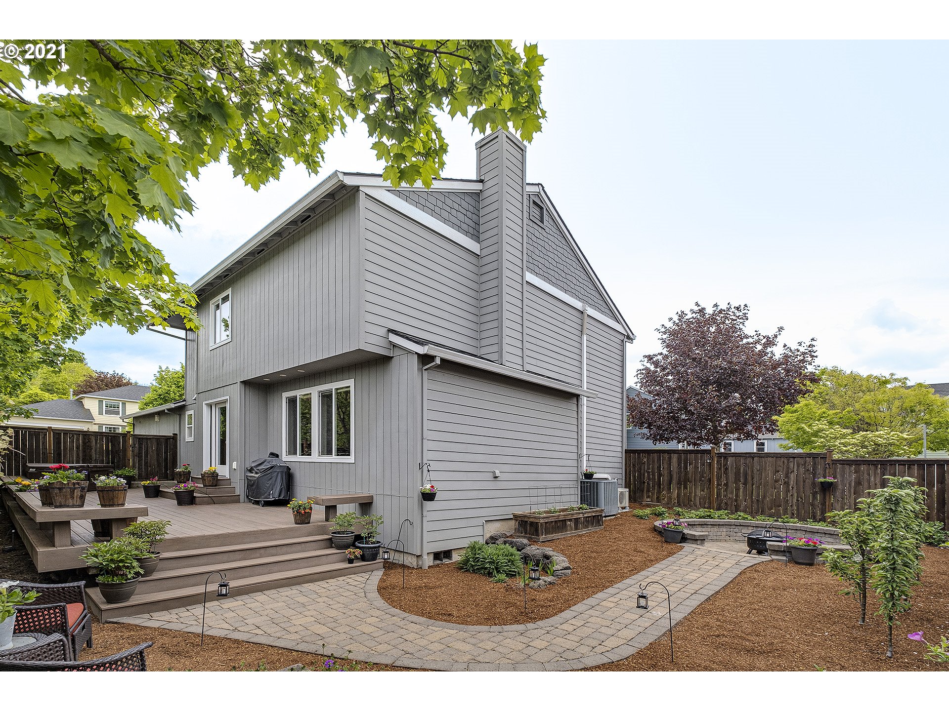 716 Roxe Drive Forest Grove, OR 97116 - Photo 31 of 32 a view of backyard of house