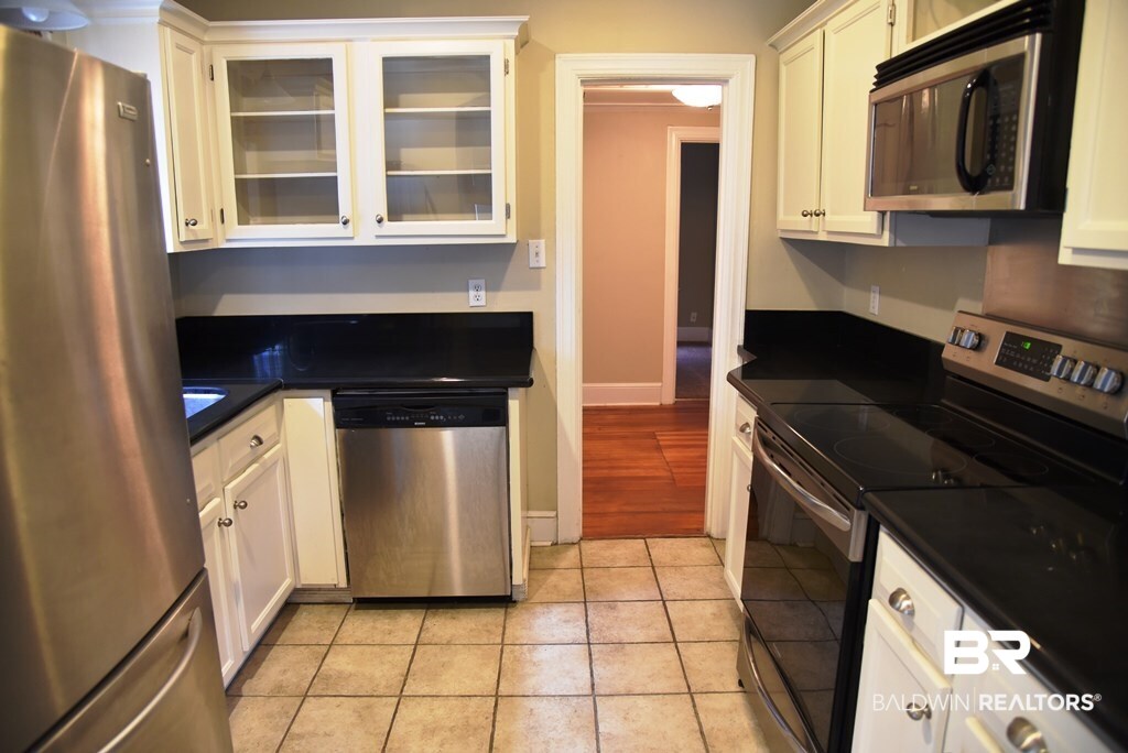 59 Mohawk Street Mobile, AL 36606 - Photo 5 of 23