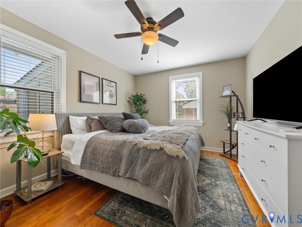 2328 Leah Road Richmond, VA 23230 - Photo 15 of 34 Hardwood-finish flooring, ceiling fan with integra