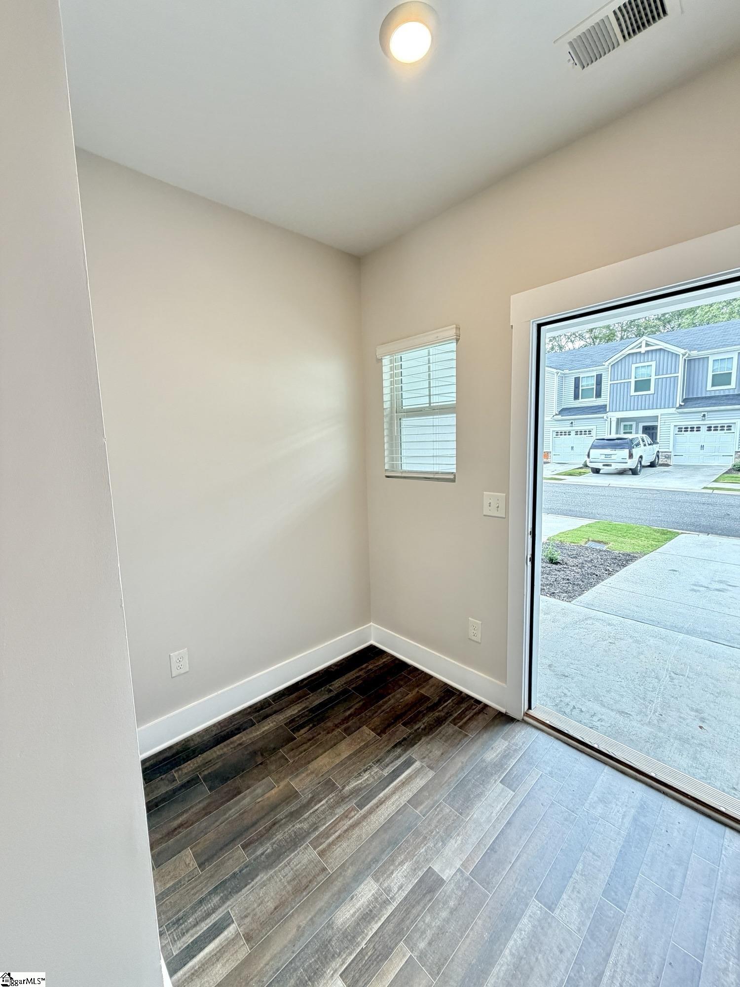 424 Windsinger Lane Greer, SC 29650 - Photo 6 of 26 Features a drop zone area