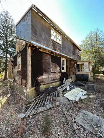 $99,000 | 435 West White Horse Pike, Egg Harbor City, NJ 08215