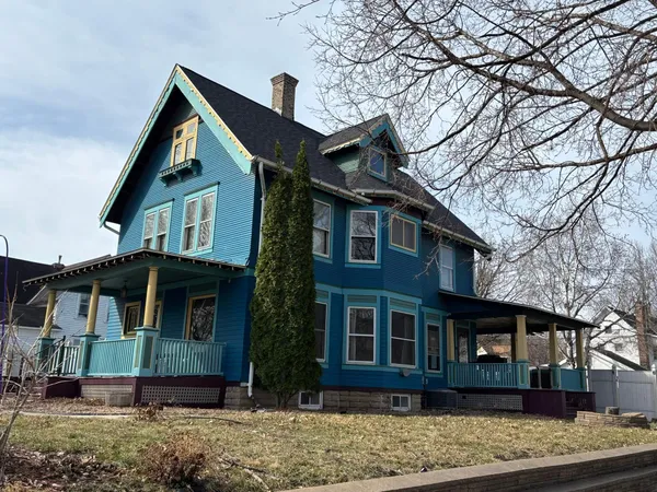 $285,000 | 121 North 5th Street, Montevideo, MN 56265