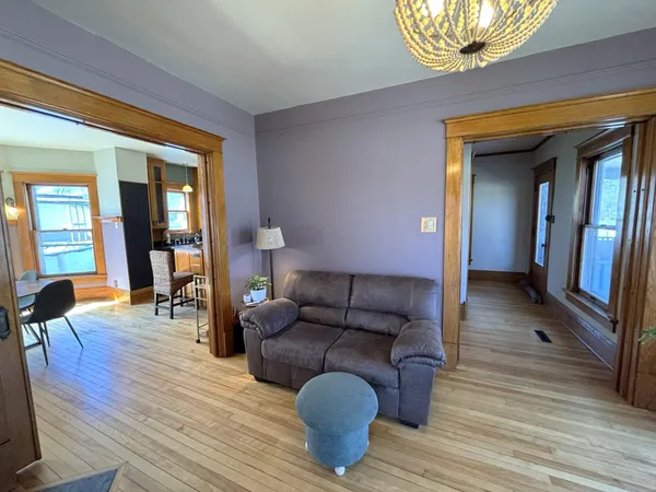 $275,000 | 121 North 5th Street, Montevideo, MN 56265